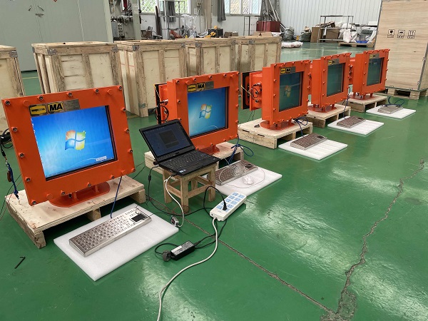 防爆計算機 工廠調(diào)試圖3.jpg