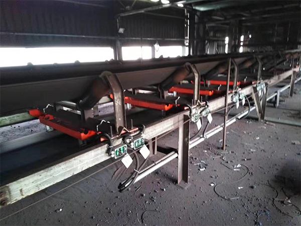 皮帶秤經(jīng)常跑偏？原因和解決辦法都在這里